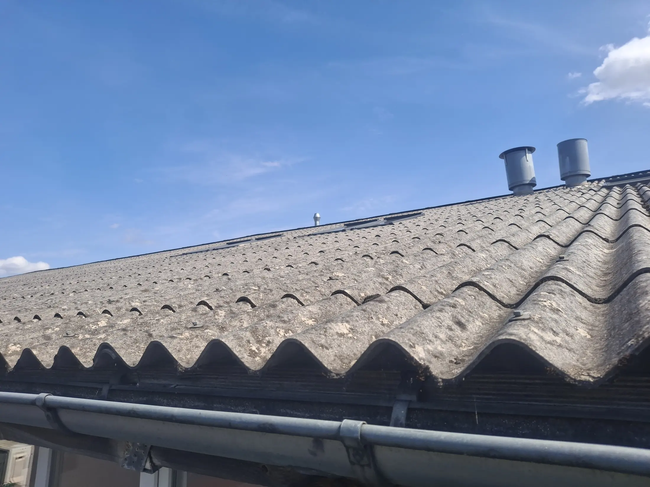 Corrugated roof and ventilation details
